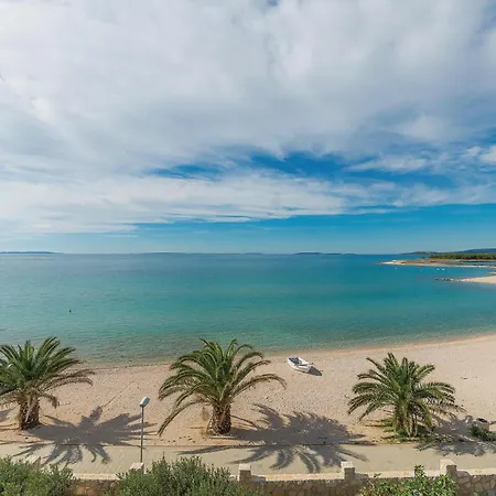 Apartament In With Kitchen Povljana